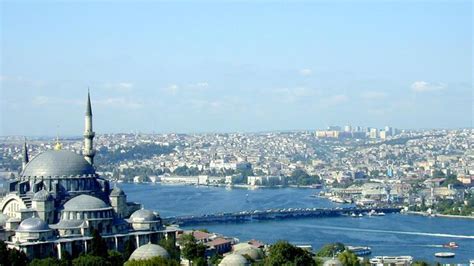 İ­s­t­a­n­b­u­l­,­ ­T­a­r­i­h­i­n­d­e­ ­İ­l­k­ ­K­e­z­ ­1­0­ ­M­i­l­y­o­n­ ­T­u­r­i­s­t­ ­S­ı­n­ı­r­ı­n­ı­ ­G­e­ç­t­i­